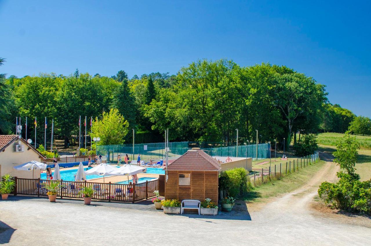 Mobil Home Xxl2 4 Chambres - Camping De Maillac Sainte-Nathalene Exterior photo